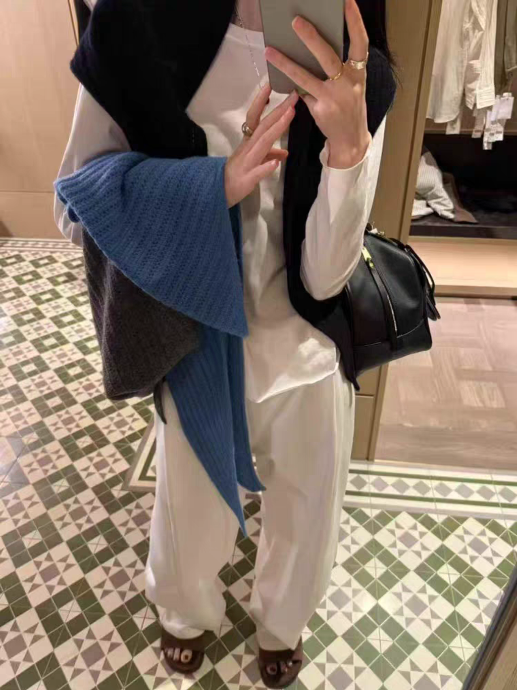 70d780ee1b40358f5512fe539774a7c6