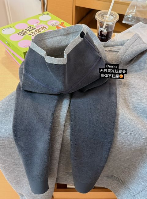 dffd6174fe4d6941bc1e4c36d59afbe0