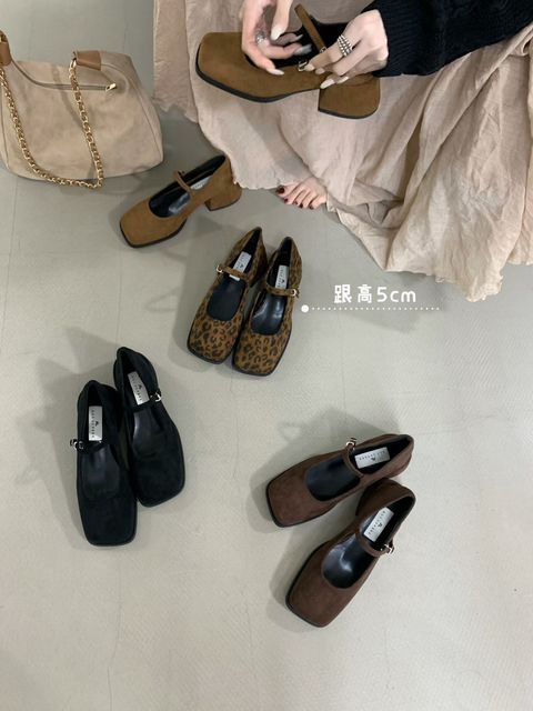 1e6a77bed735b906ed6e69390bb8df12