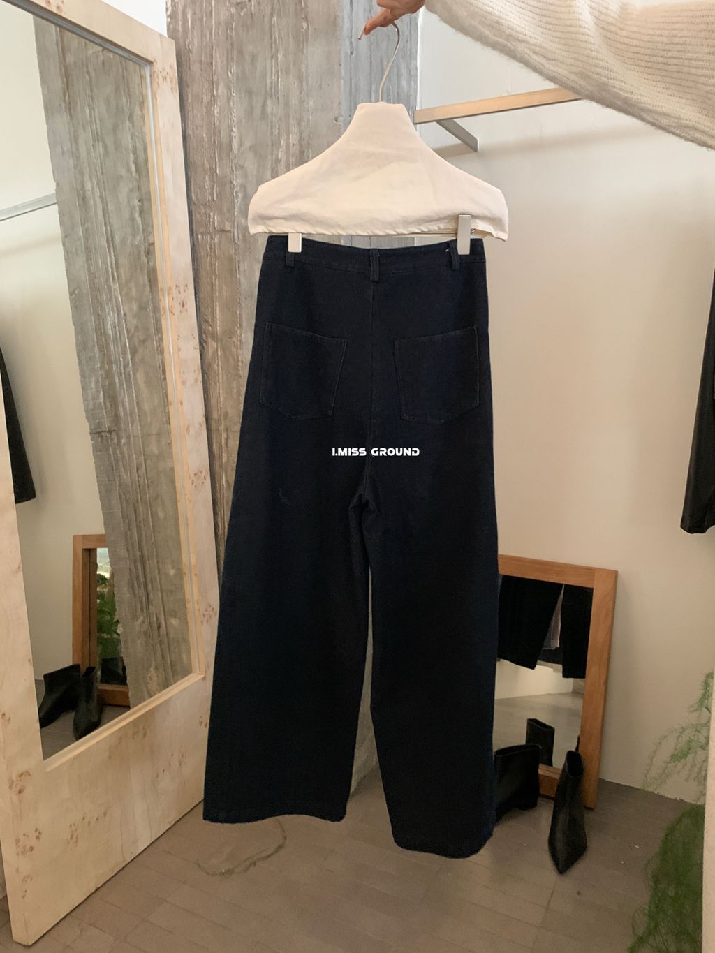 4c275c7526600b48f77d4b6105889418