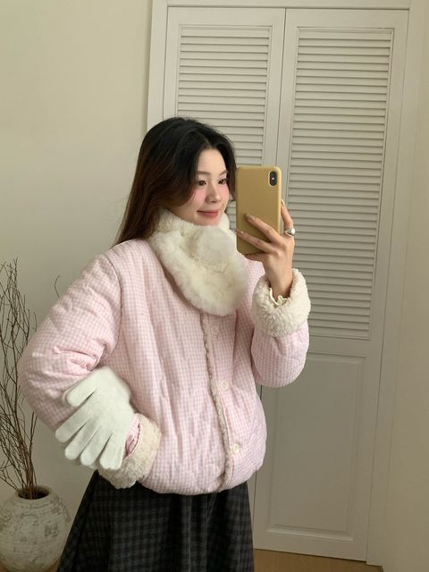 9a7381350815bb9ffd9f64b7e622af17