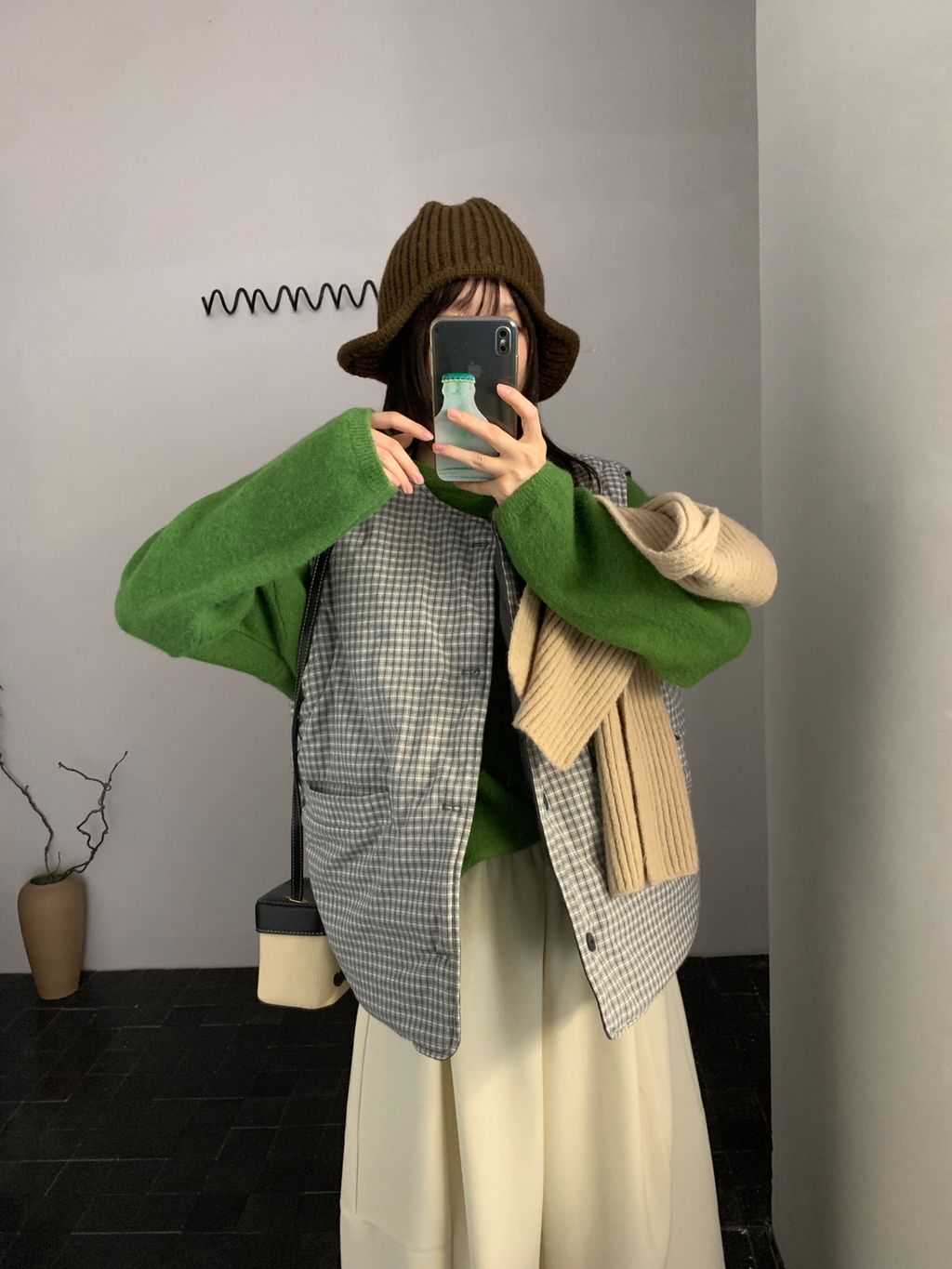 574b3cda73ce14aa082c0a9a2c39f25e