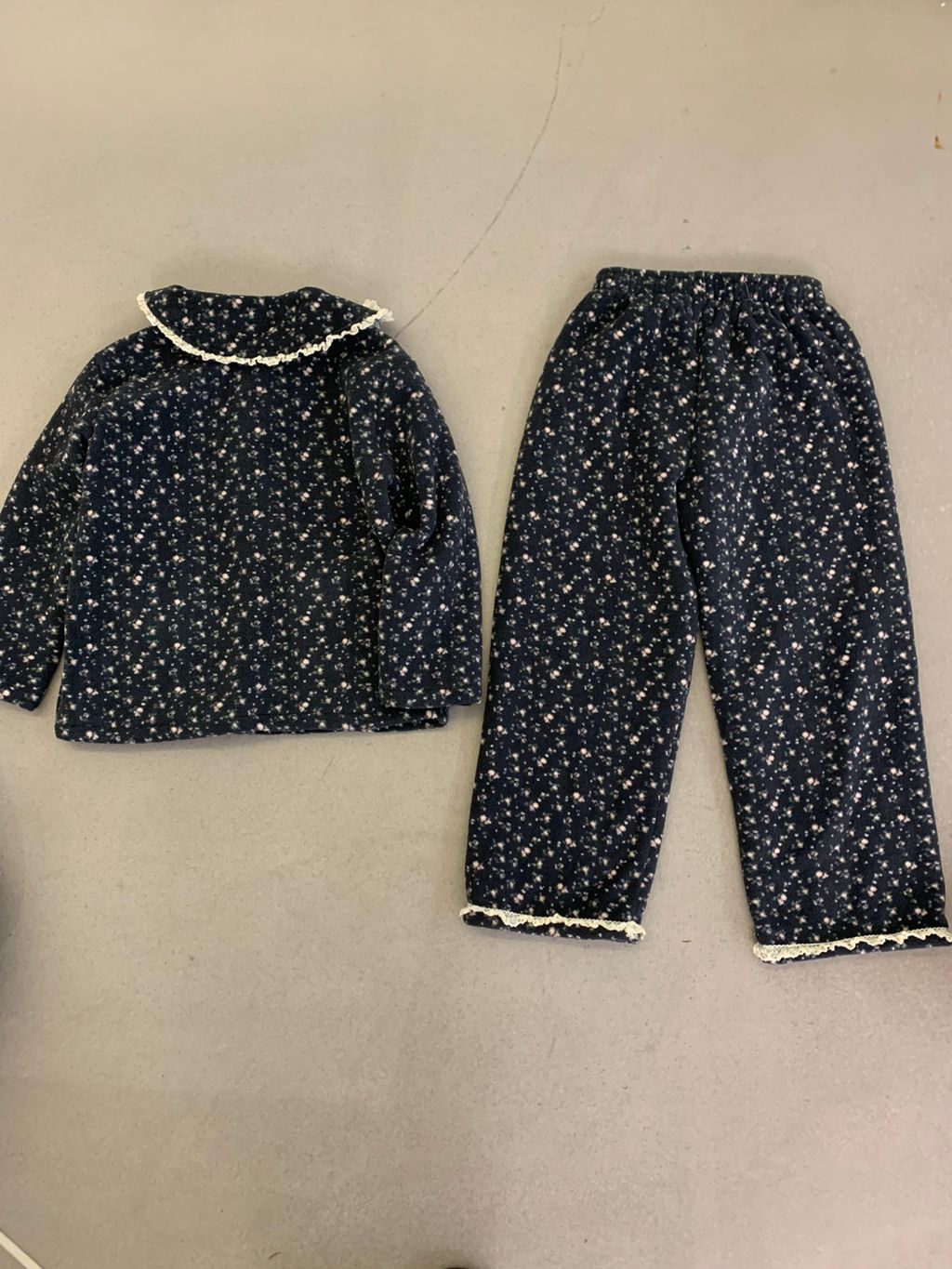 41ba0887e81b5cdc9bfe5a8e7dc97699