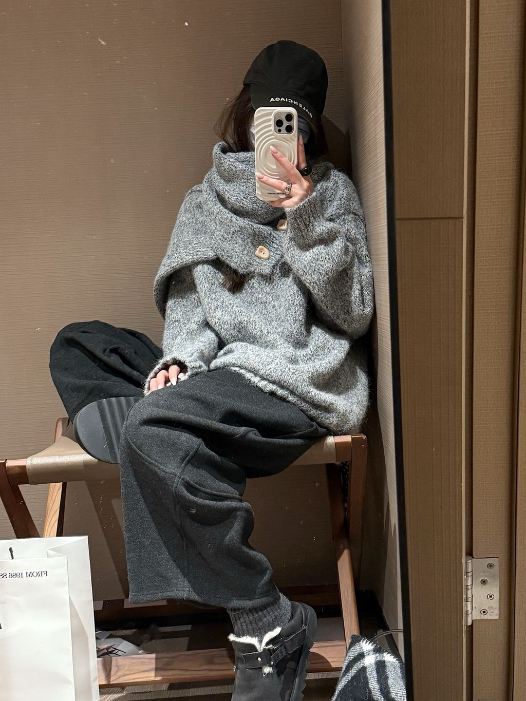 ae31045b56b84a305712625dc6d2f16e