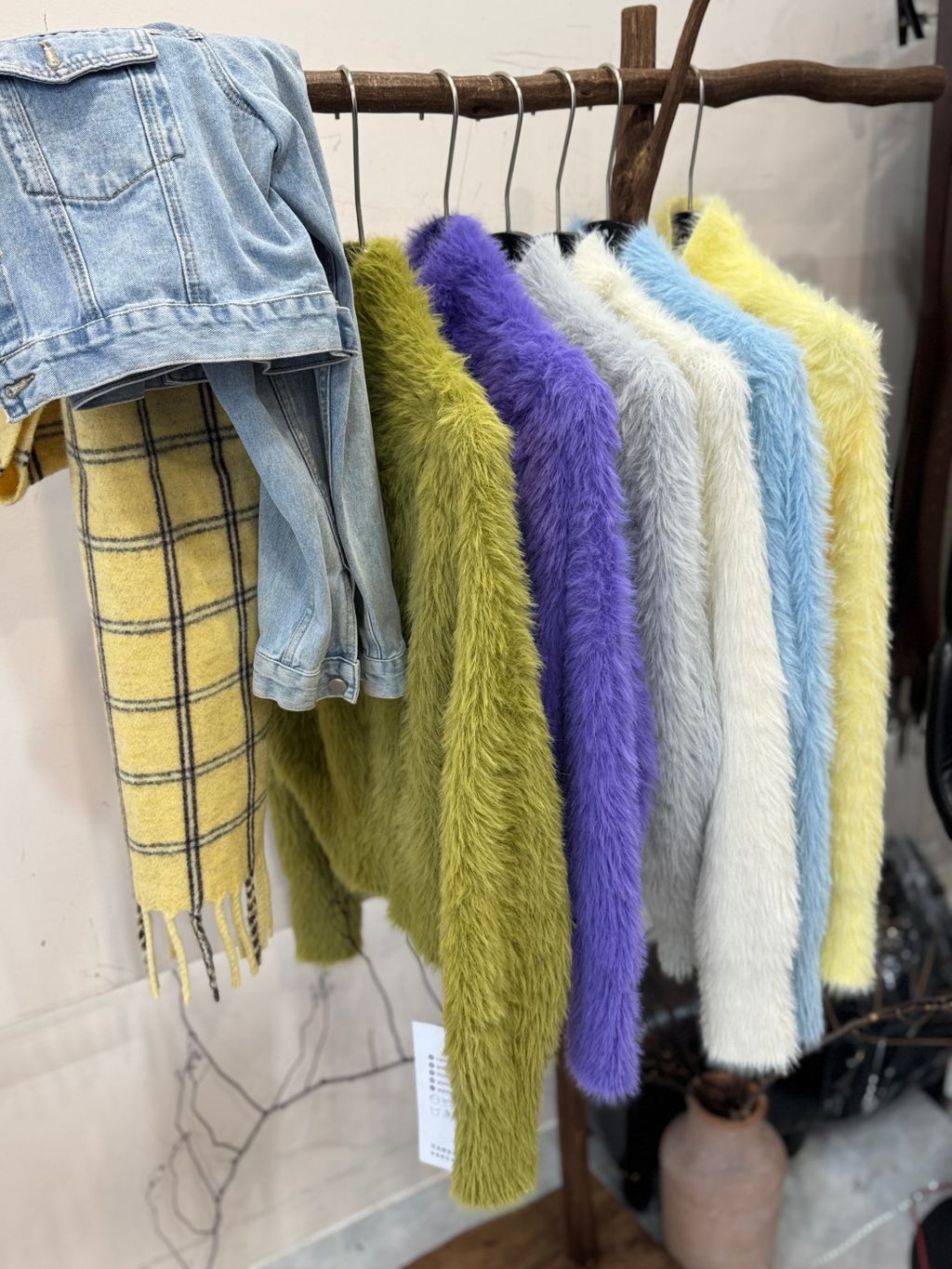 94d0b5f47df99981b9cc976140851221