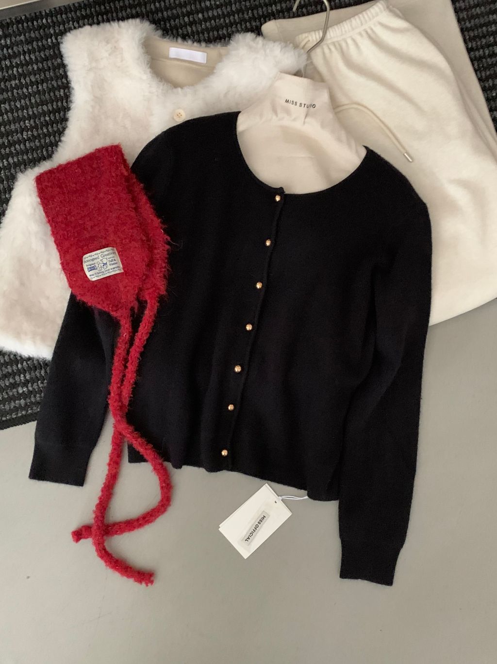 9c8ca5b9a33cd15b831aca375fd49e95