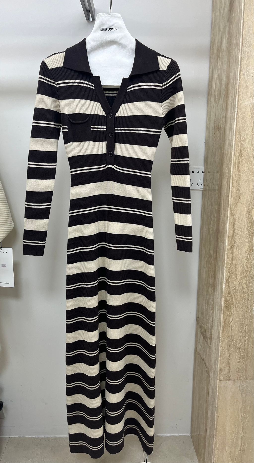 8b727091bdbe58d406304f34f9df9729