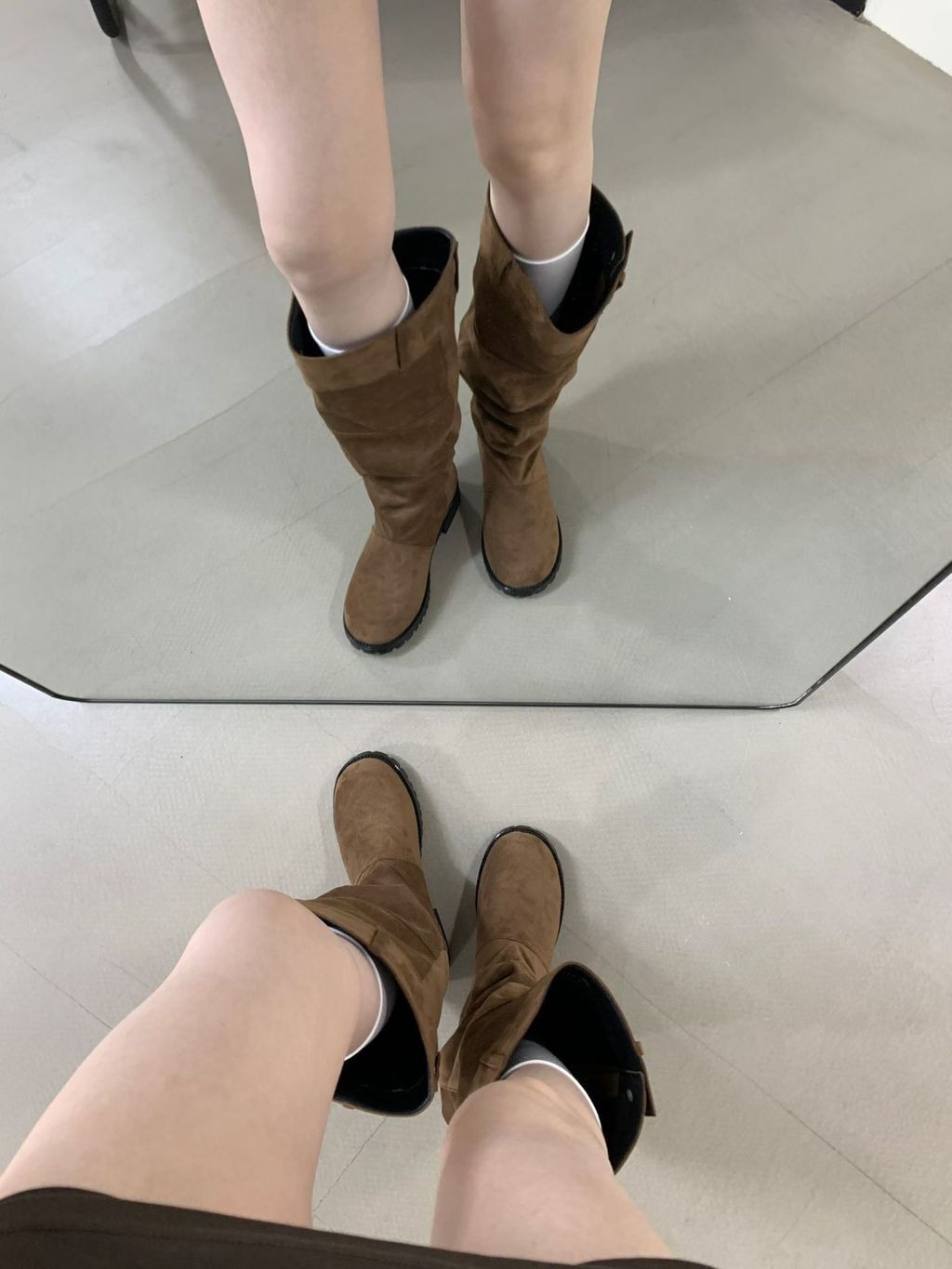 6805659a56ae16984f72dddea6941b7d