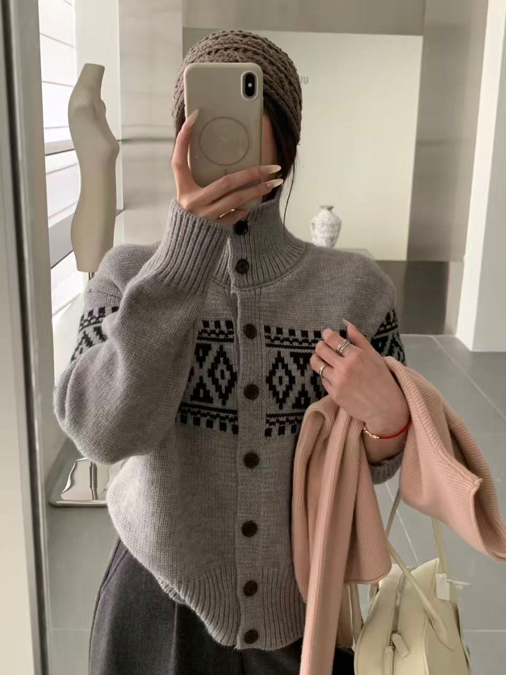 2da43848337d9bd0943395e3da3890d9