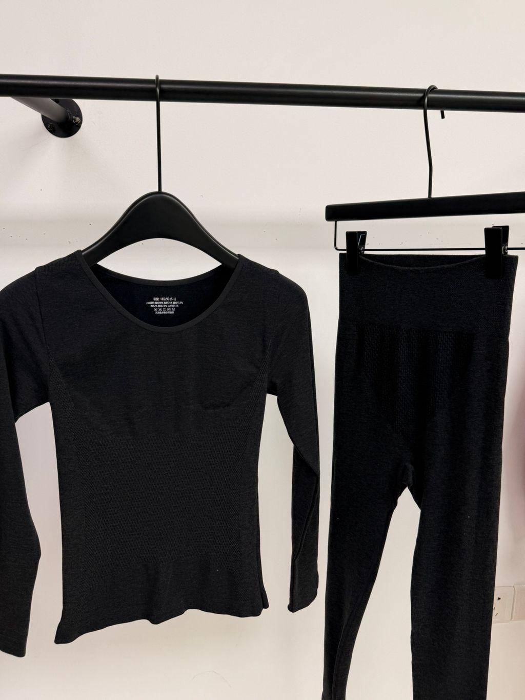 b089555ff51fa00c010e981f393e6043