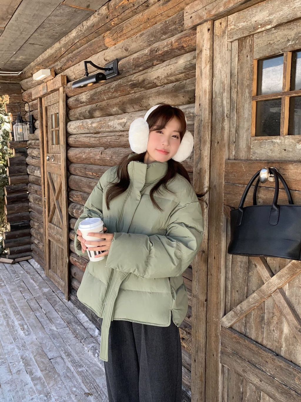 1946ba8bc5f7cd1c58fb831f613d9515