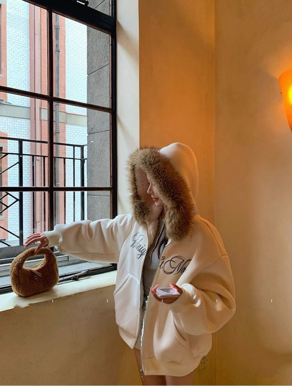 e094df2dcff244627ad7e9bb94f1b218