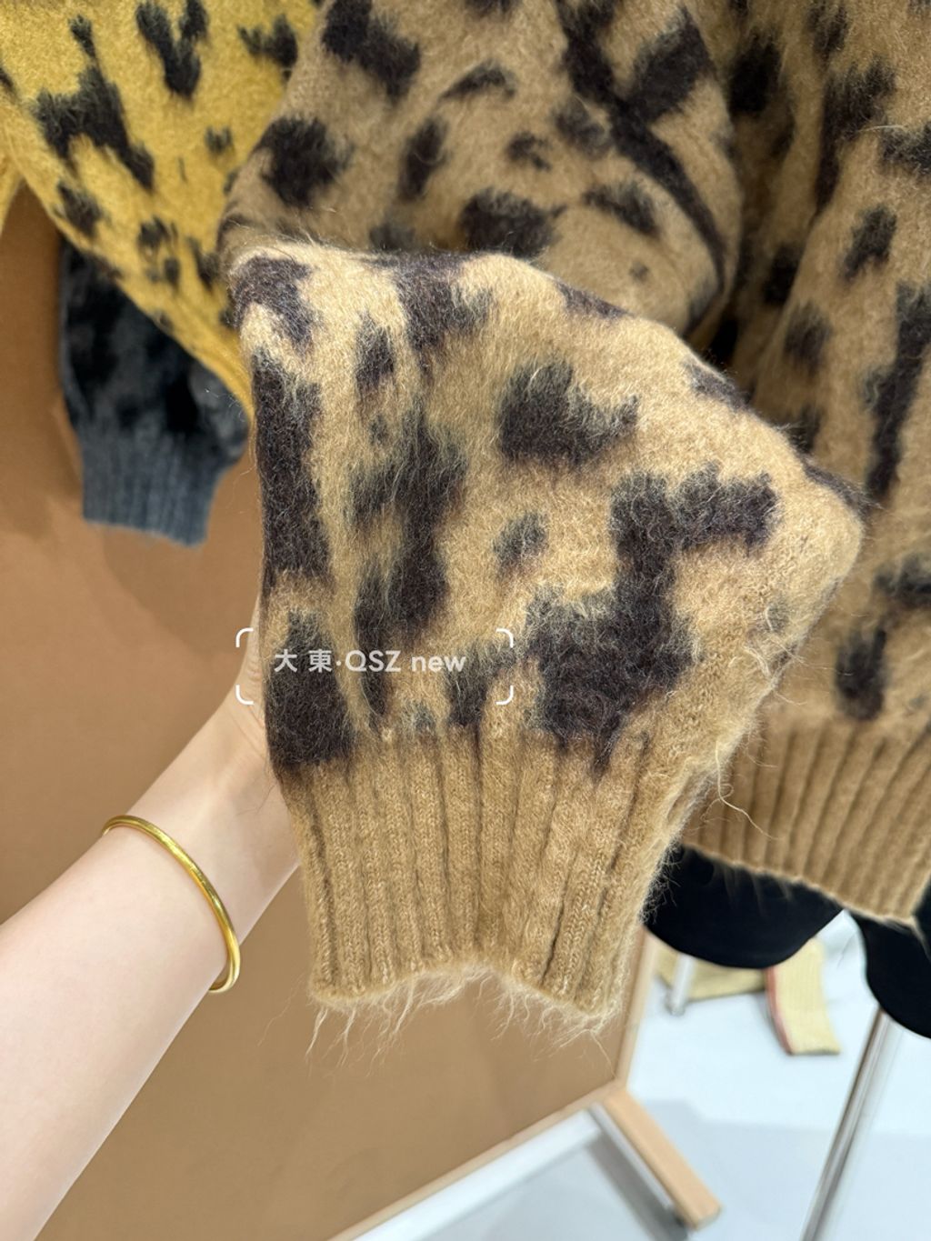 a26b12be2883de9fc40d9db0e94db004