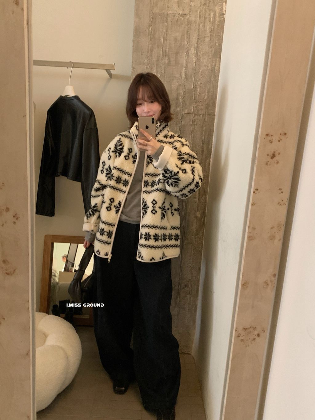 261b5d5af92174e6c36723385d39d348