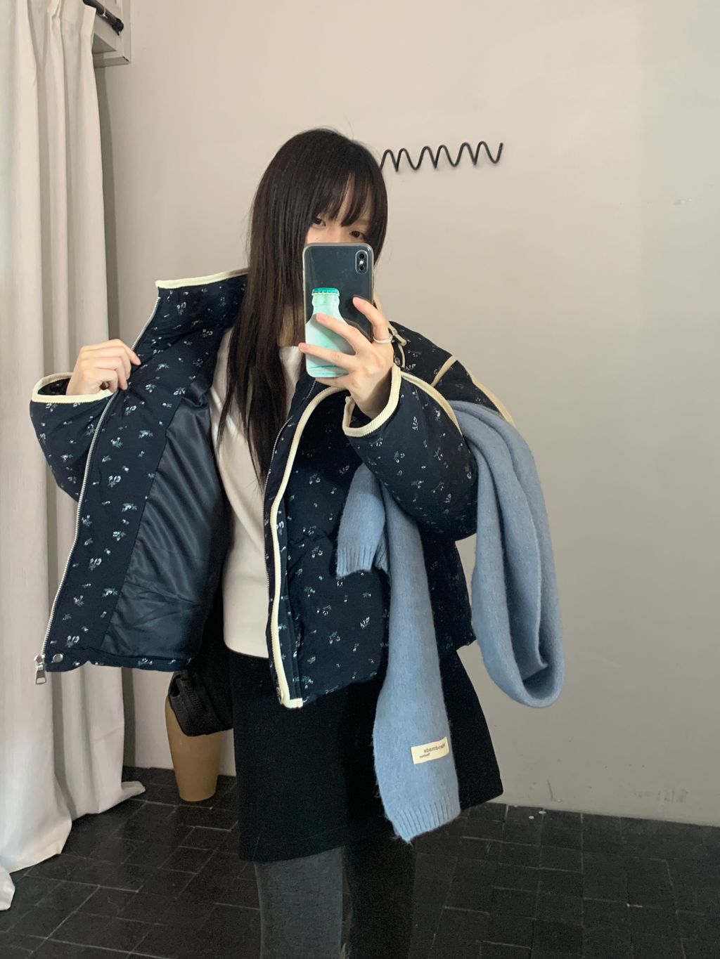 21b6de89ec195684ba56916b475a1951