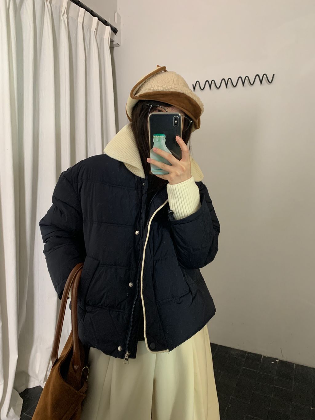 73a2b55d193701a8bfeae6ec19e4064b