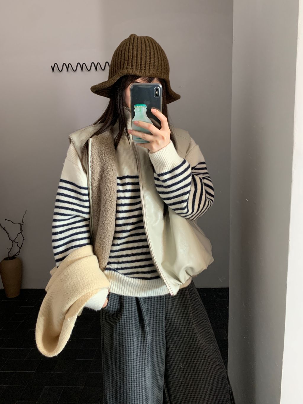 1946fb9a5993e01b812483608a1e044e