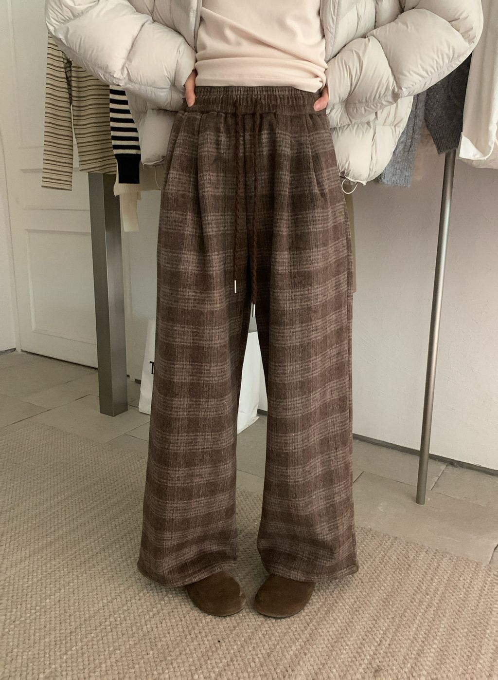 6eff890e883c14549376a091d5c31ac4