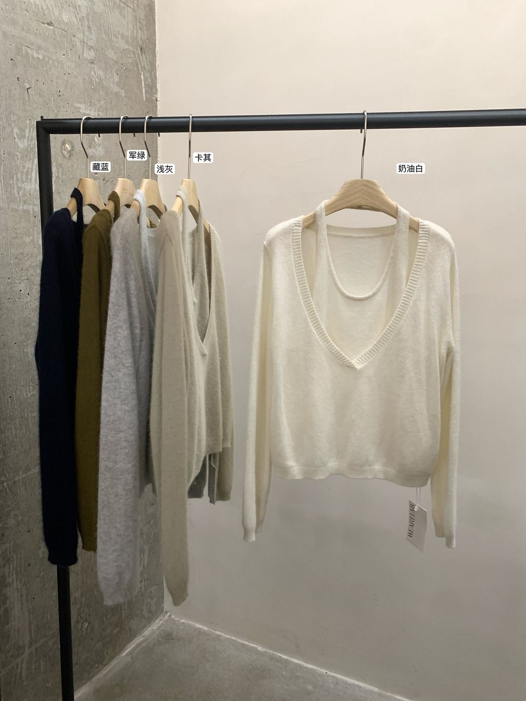 77d81e0a001c54f5507f9b0e03d421a0