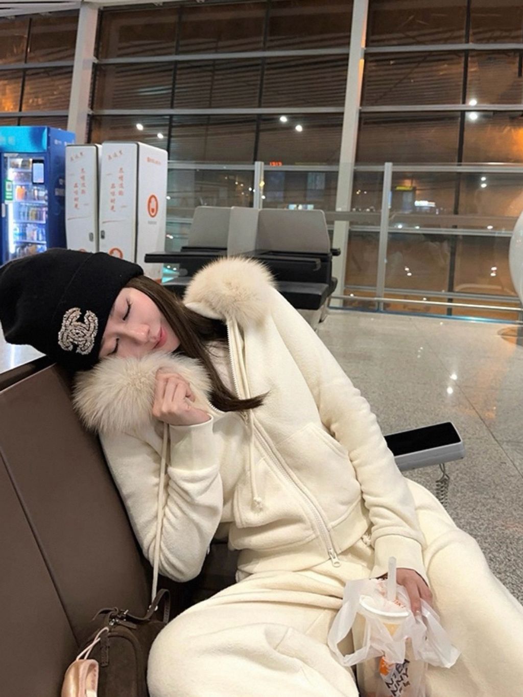 79d77e804f934d07fc3ccf3b8d18ae72