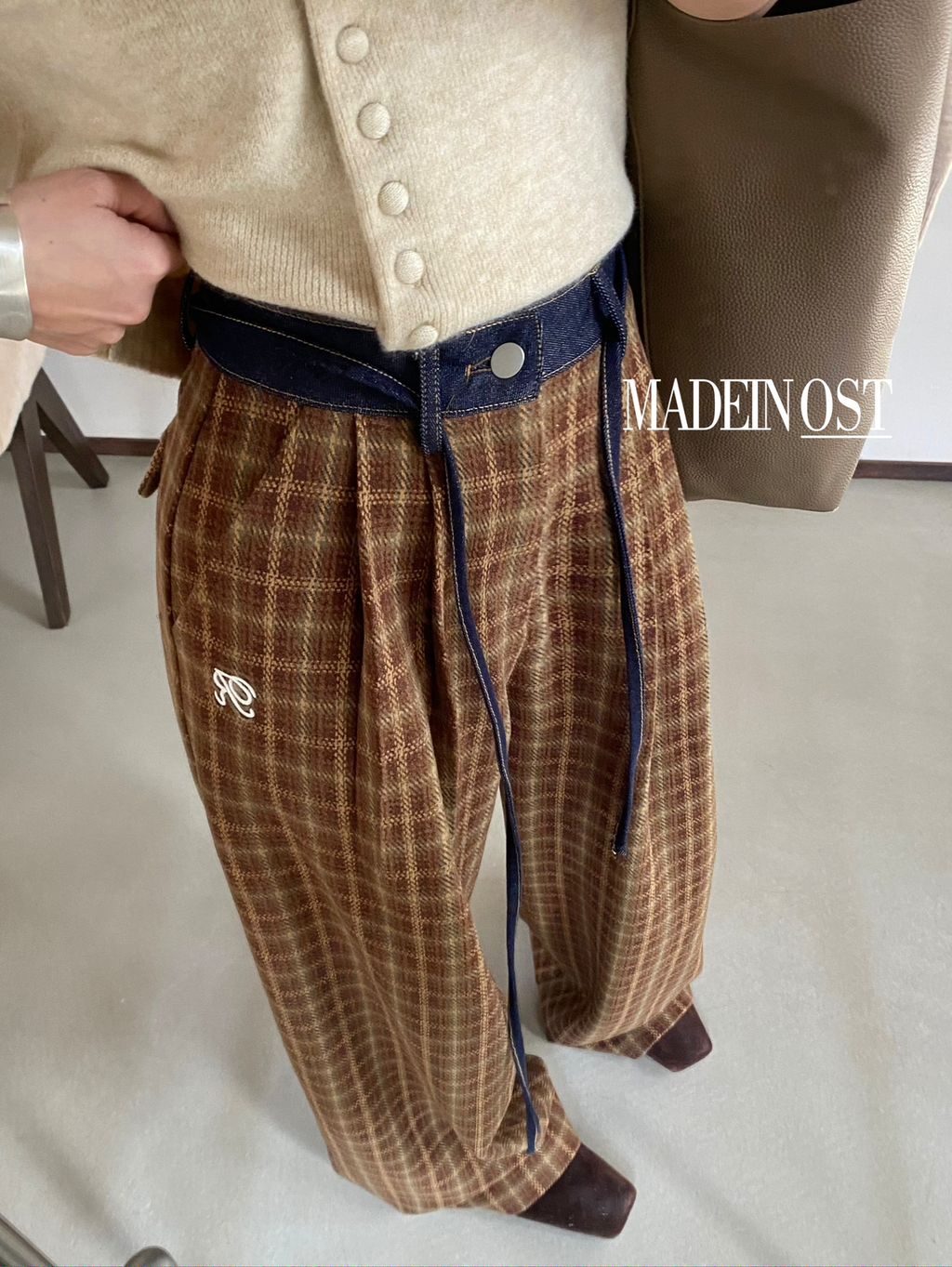 0320d5e86760a07d03048ef5ce25a195