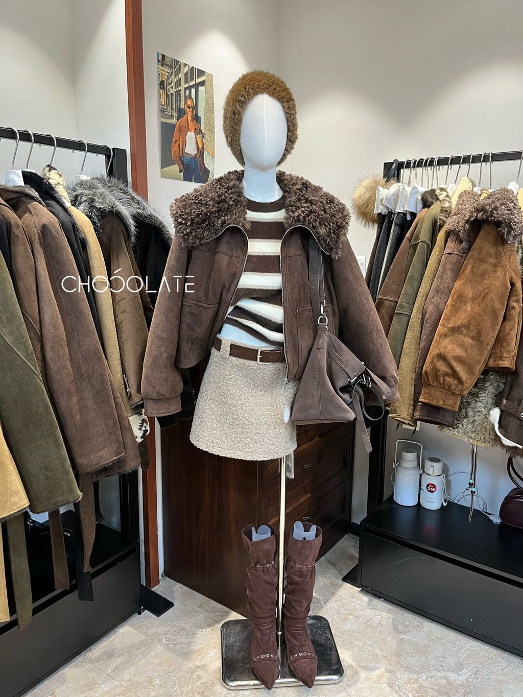 093f4183e22b69d0e551bd63d560a1d3