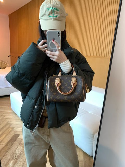 38383324467a7fdf1f1f8a71d61608f6