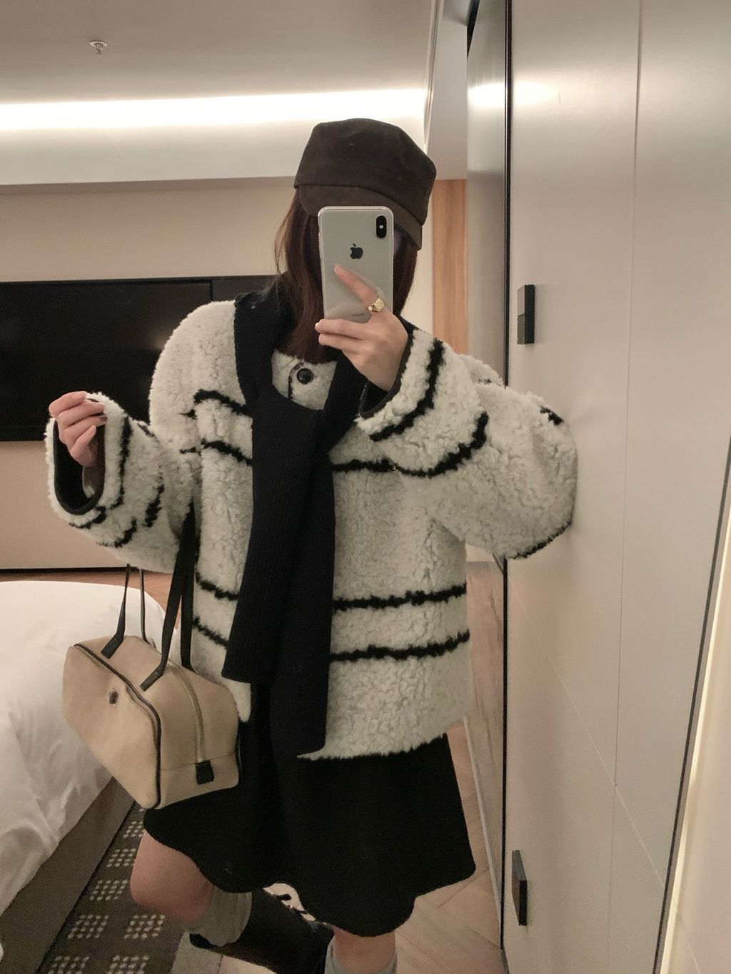 3557754041b4fe445bf7d75bb62756d9