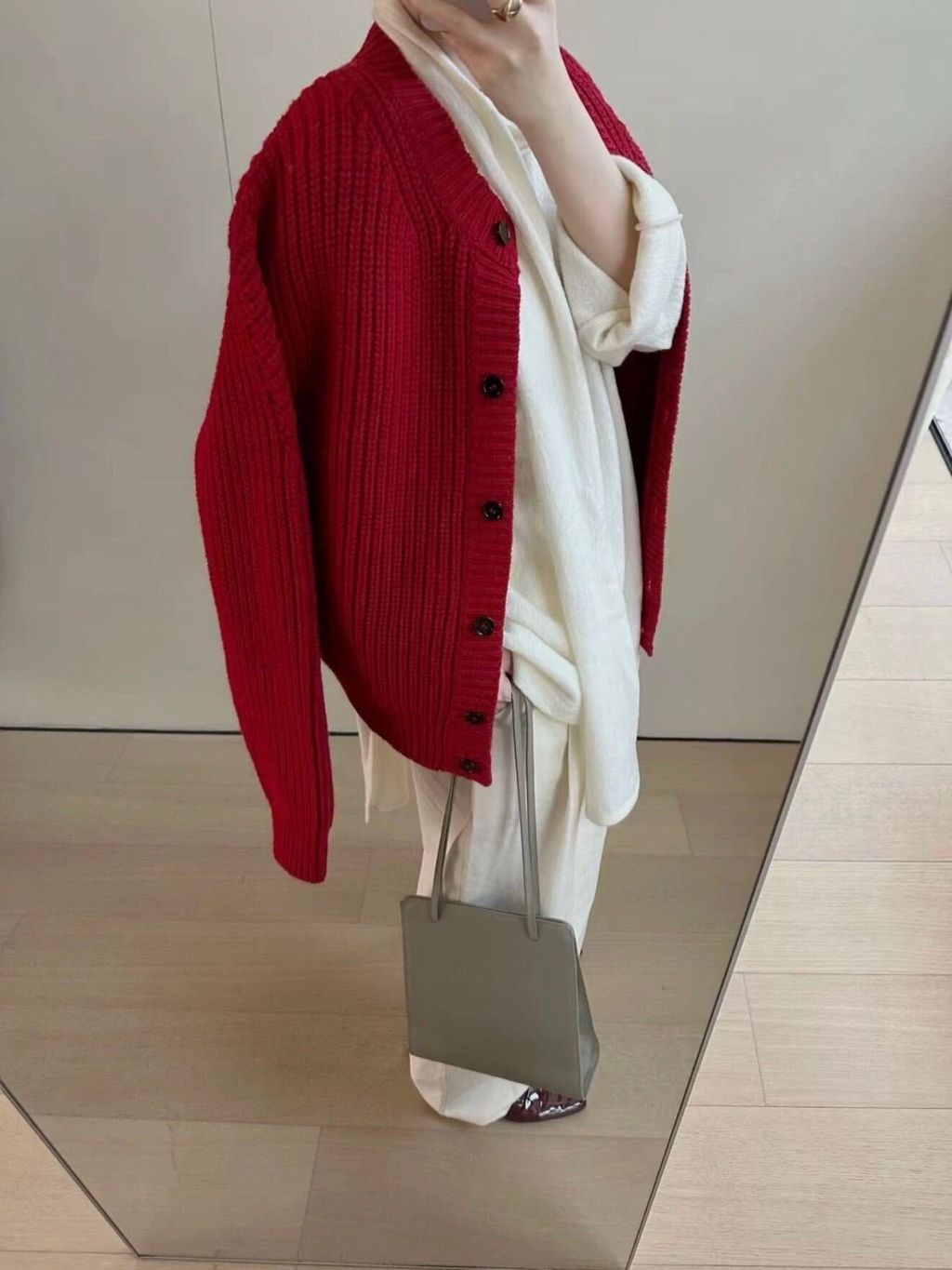 9675abe3c418f4f111a093e6d38eb7b6