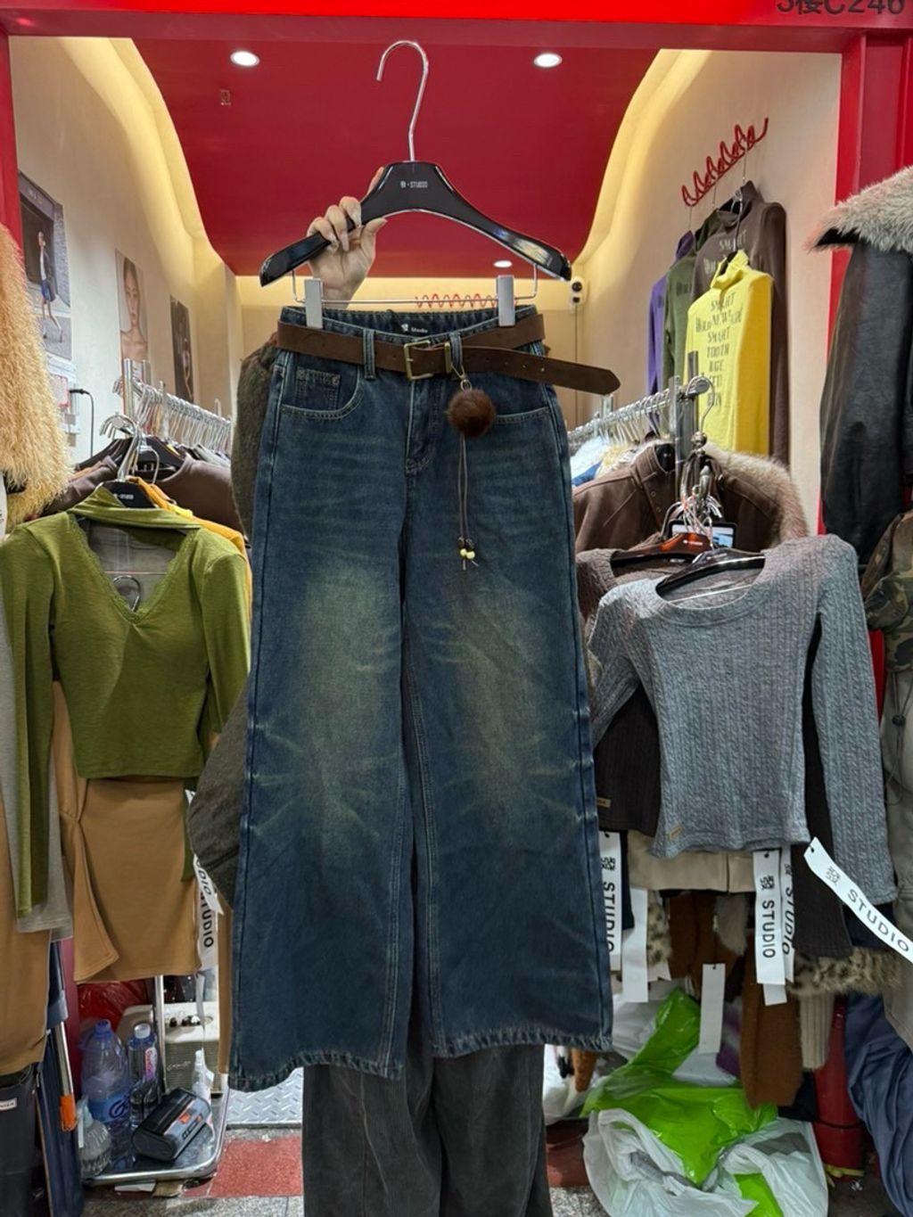 b3e7527e7e3bef9228ca41bd24934349