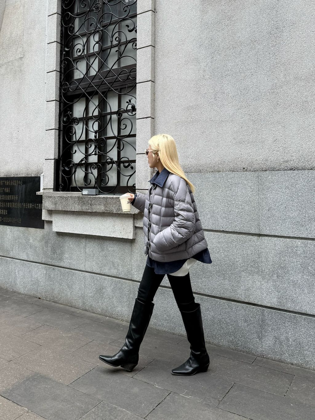 d27a4e89faa74695bec0f8f80364a662