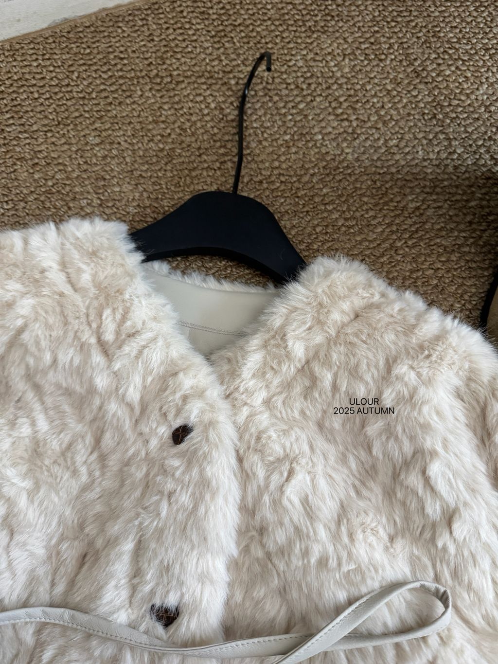 3bf51027420845f7797579aae96eed5c