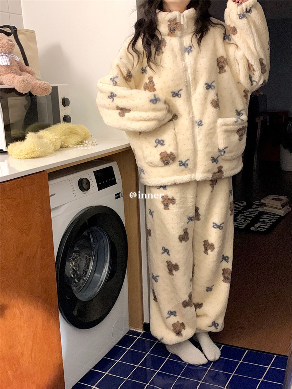 928962a947398396e32c09f648dc6169