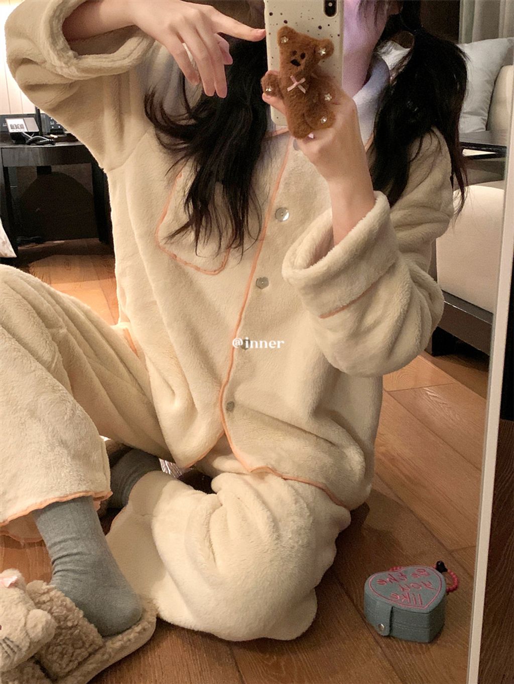 f1a698505f5cc1c91620d3820863232d