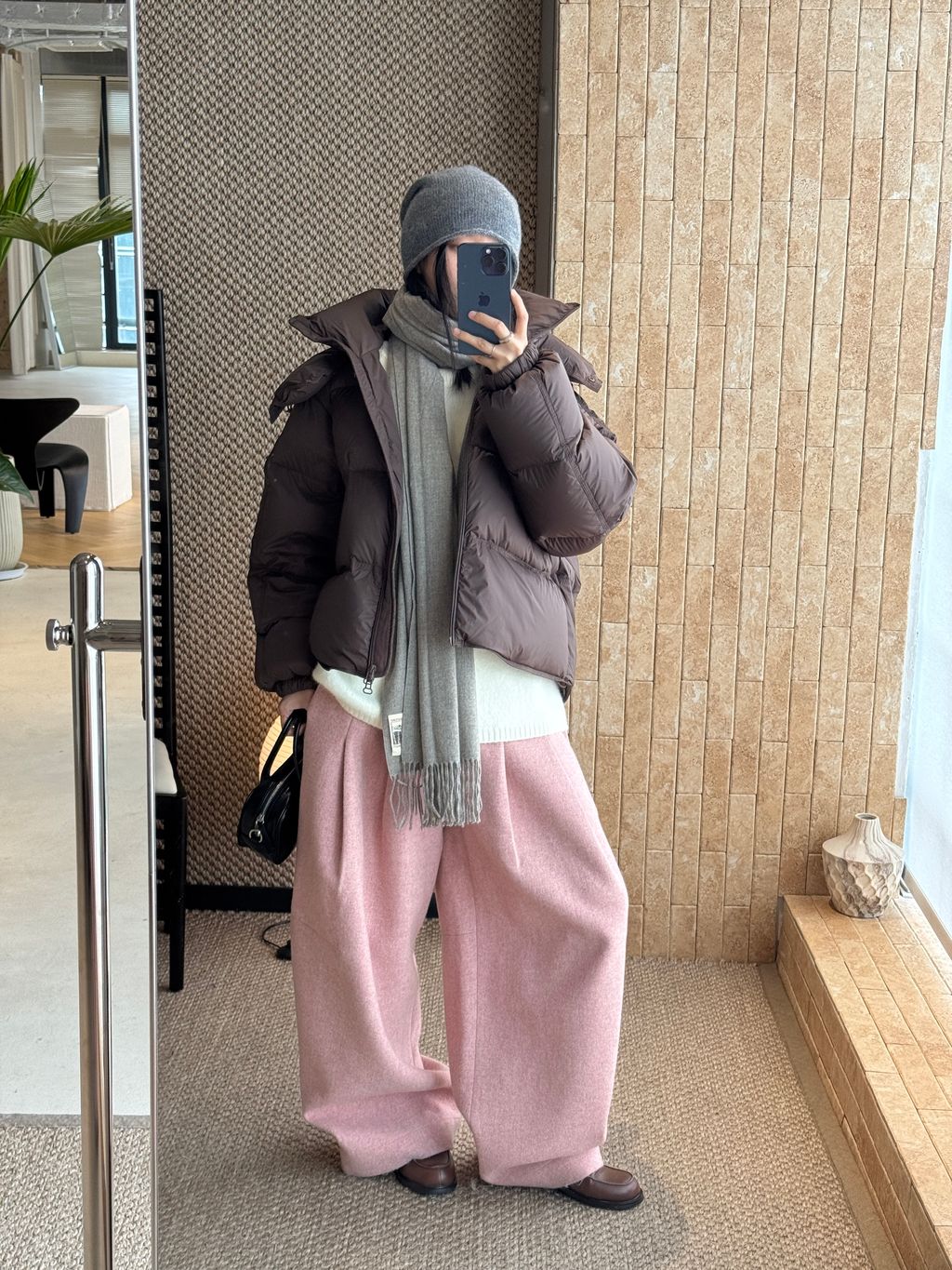 4e2b7a57b096fadd78d4929830883701