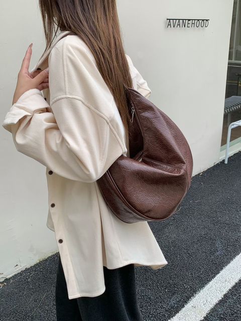 140f67d16e754a2adad9ca4fab566c97