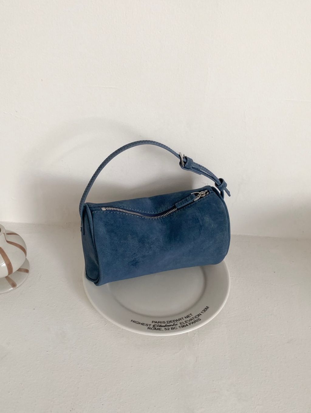 54d84fce11686ebd7d07897fbc1004e1