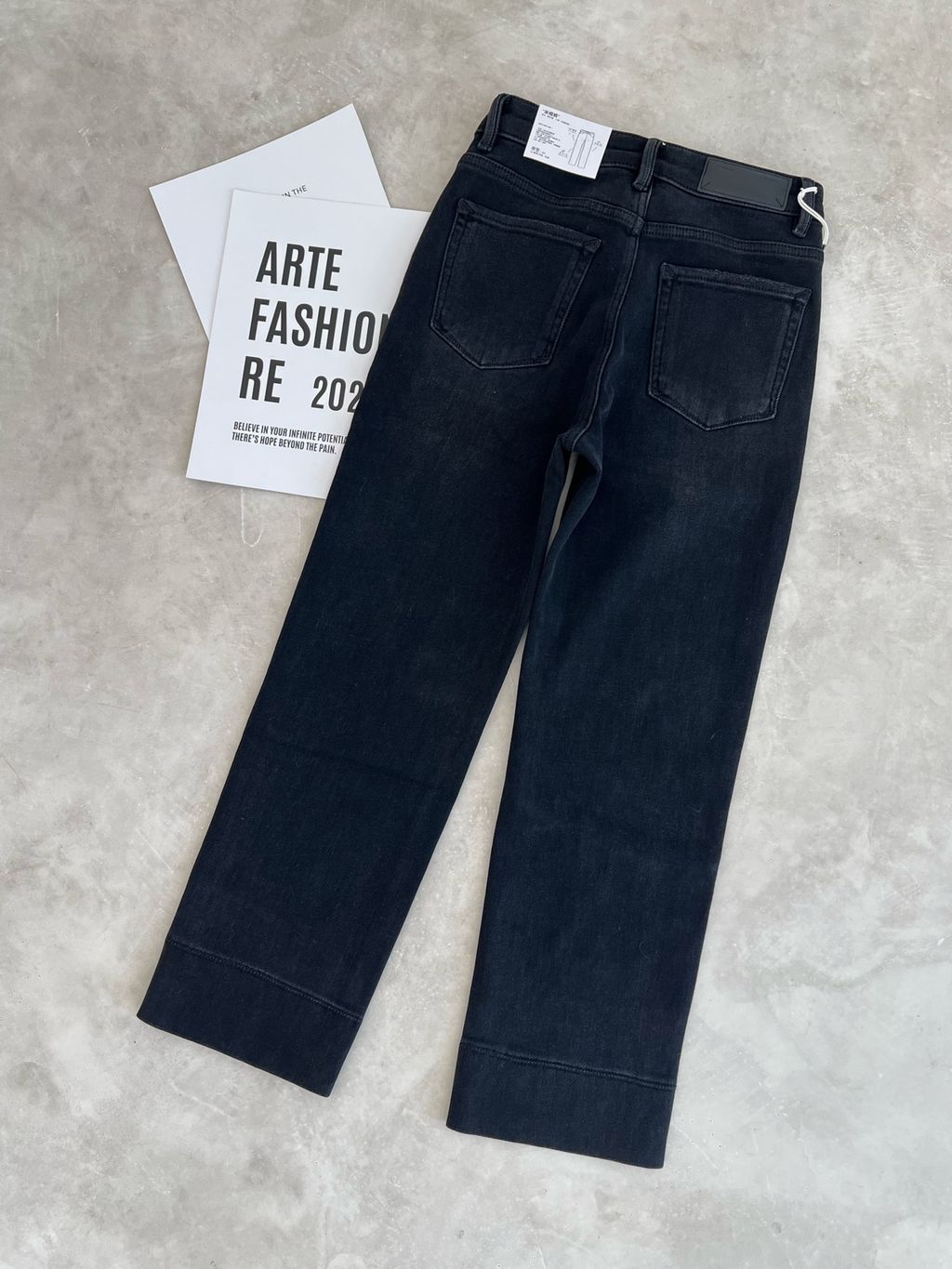 3b24570c640c4917548d12bd12af43f3