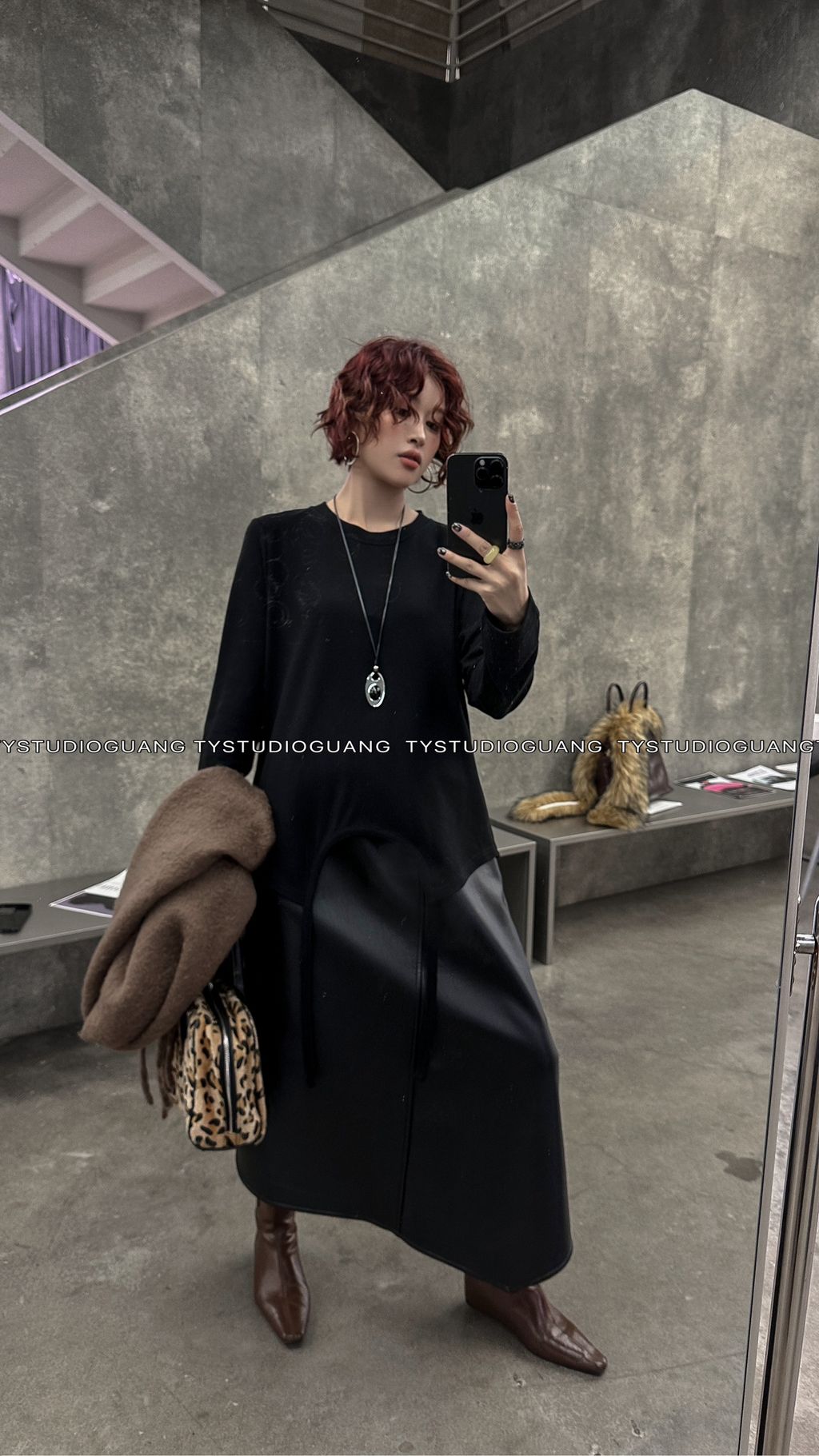 527df0b84cbc83891f007756c21d99f9