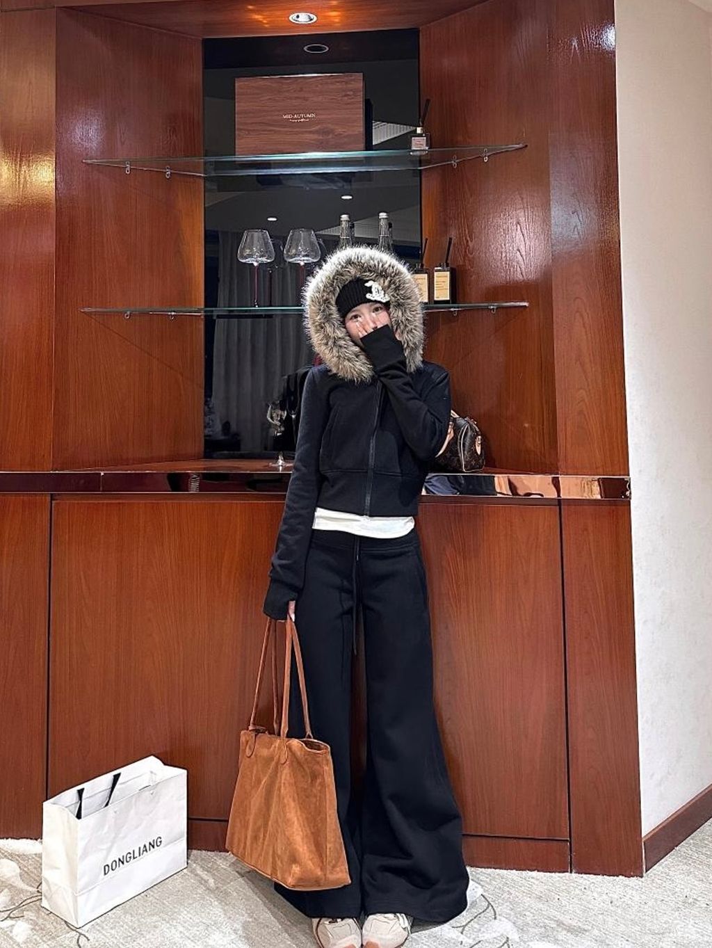 4298cd0e7ceb62453e5206d3ee244f8a