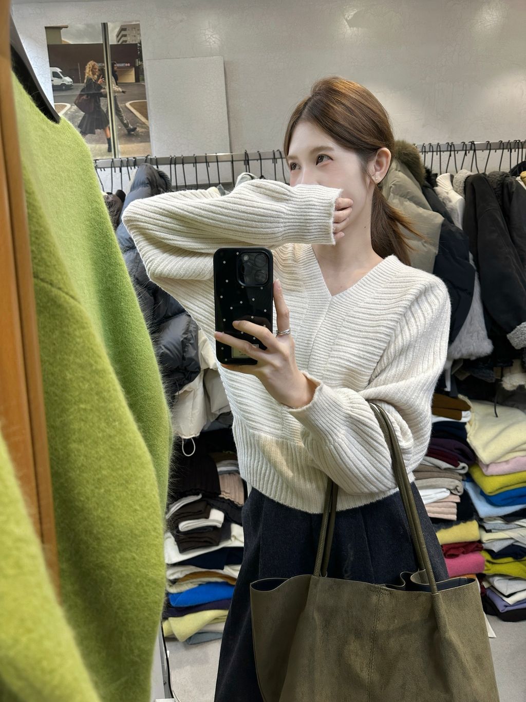 6239765559bb9230363517f9d510d18d