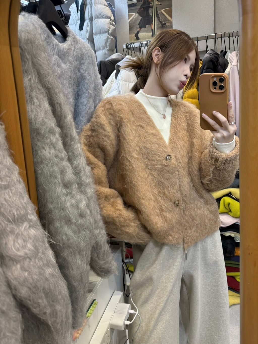 9ac6a6803152a8b0c57f7bc9bb597974