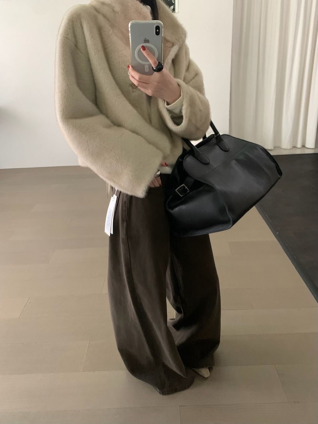 1b1b9c1f86b2c87b2bbb91c7468f9ec7