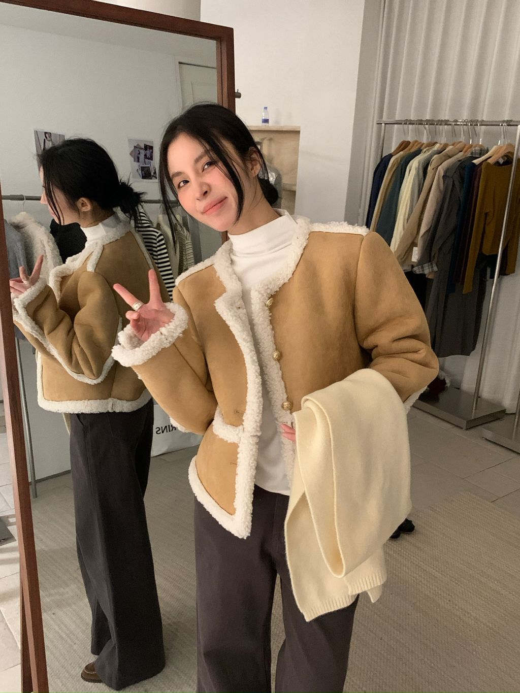 13869f42a74b289bdcd82f1e701d9b76