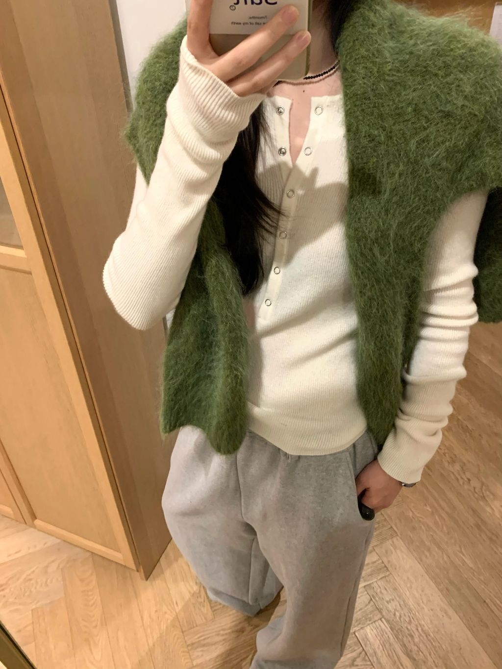 68150211fb660cf27c69d0d15795580e