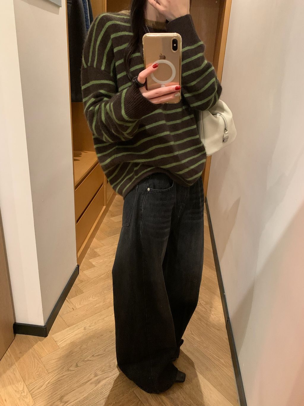 e418e406670264a86762854f85d34b45