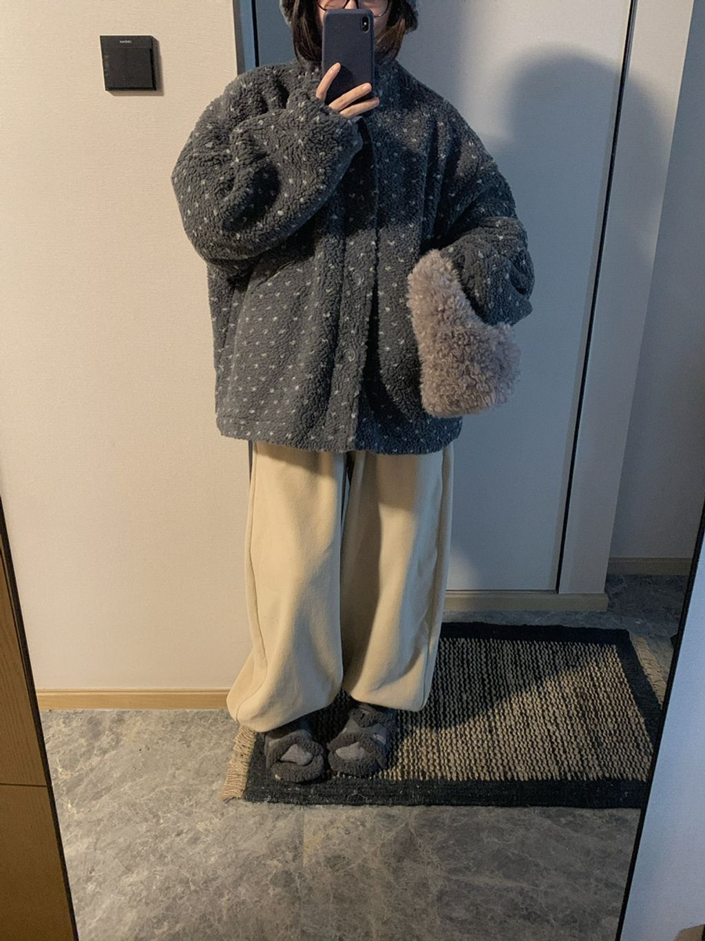 19906118fd255db9ba0e27f7c9b49040