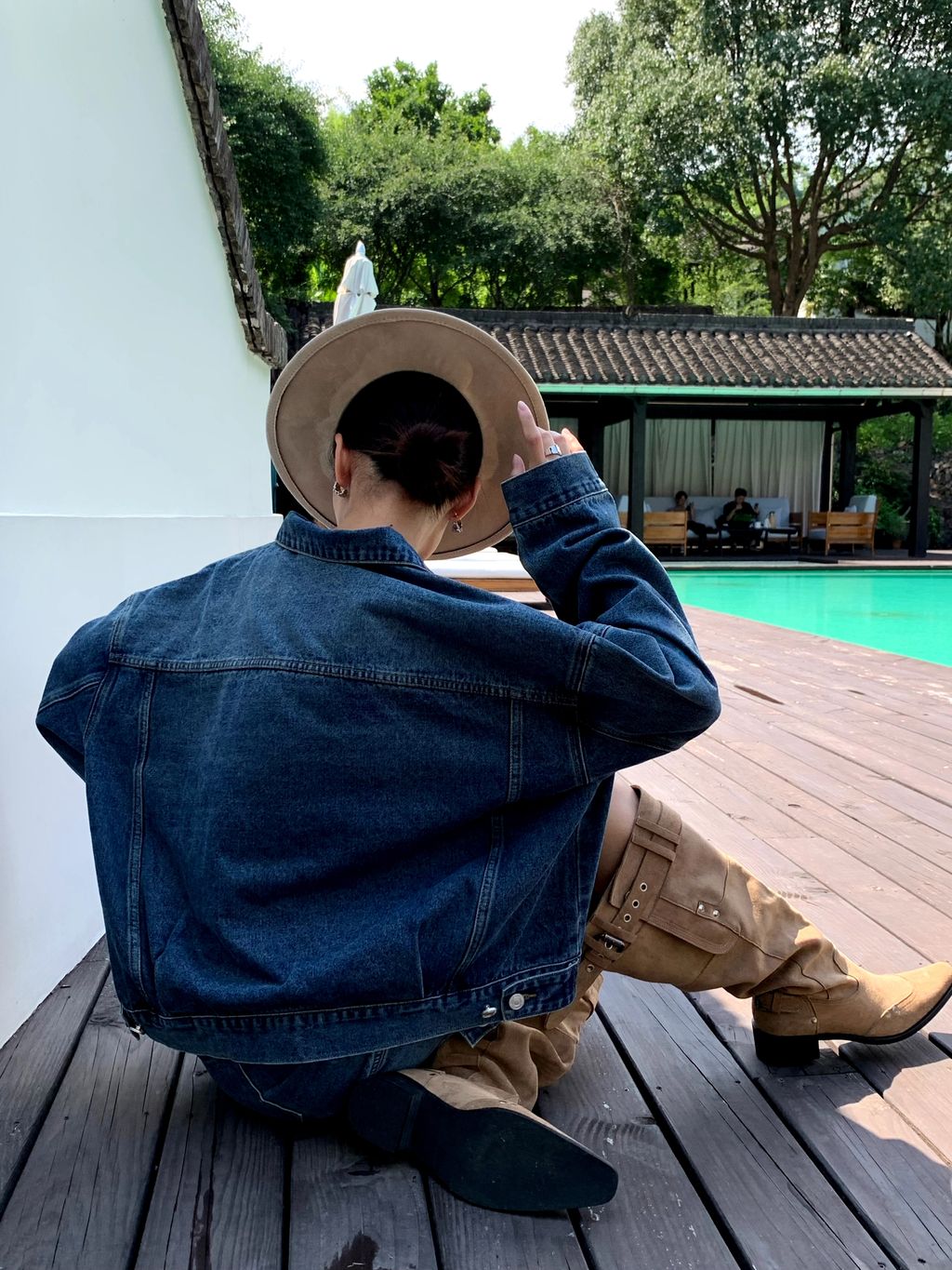 3b79e78f077398941bea90447ac2c1b2