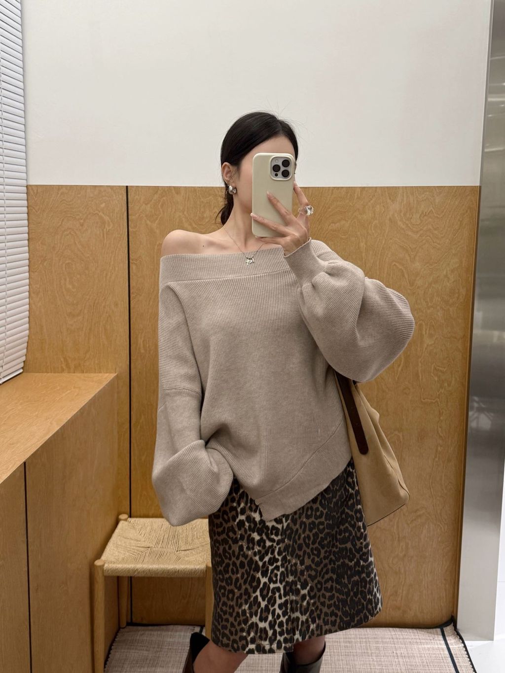 d189b1a3d131f04434fec9b78ab6b822