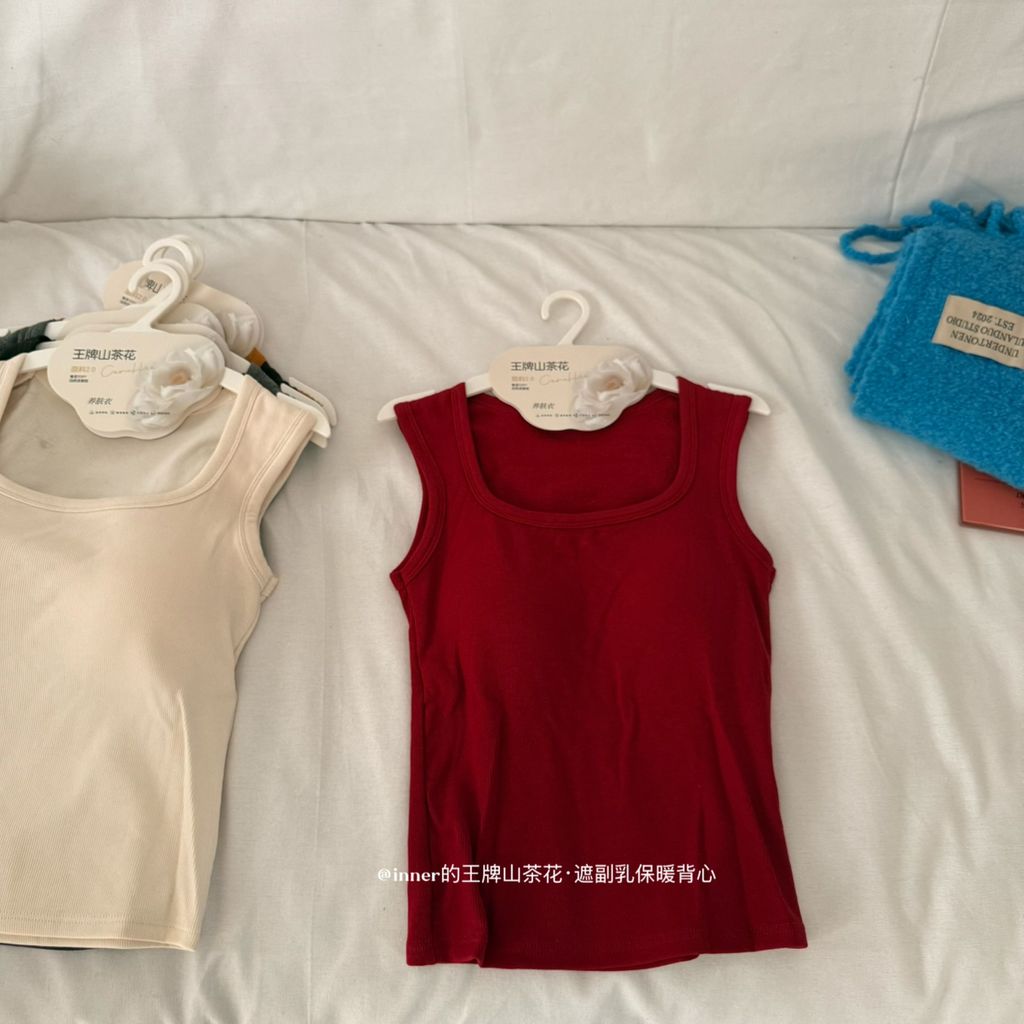 242eab299c06bb5a27ce7544bf84dc74